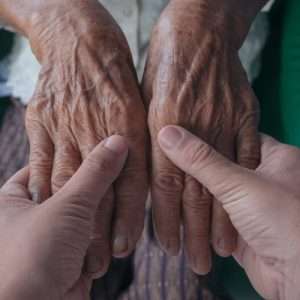 Derechos de las Personas Usuarias en Centros de Cuidados de Larga Duración